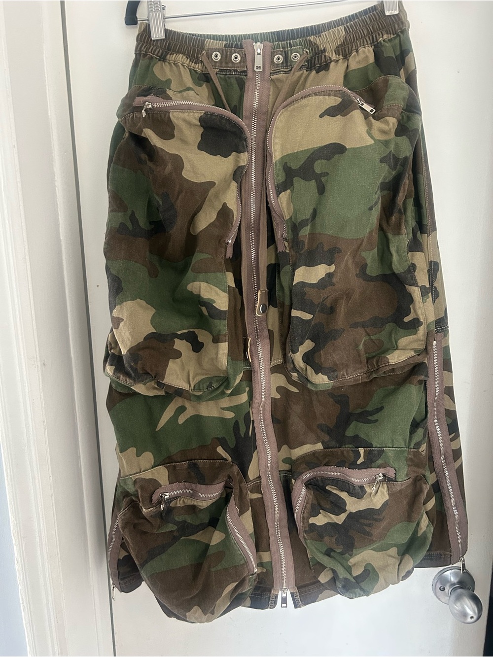 Camouflage Cargo Skirt With Exposed Zippers Size L